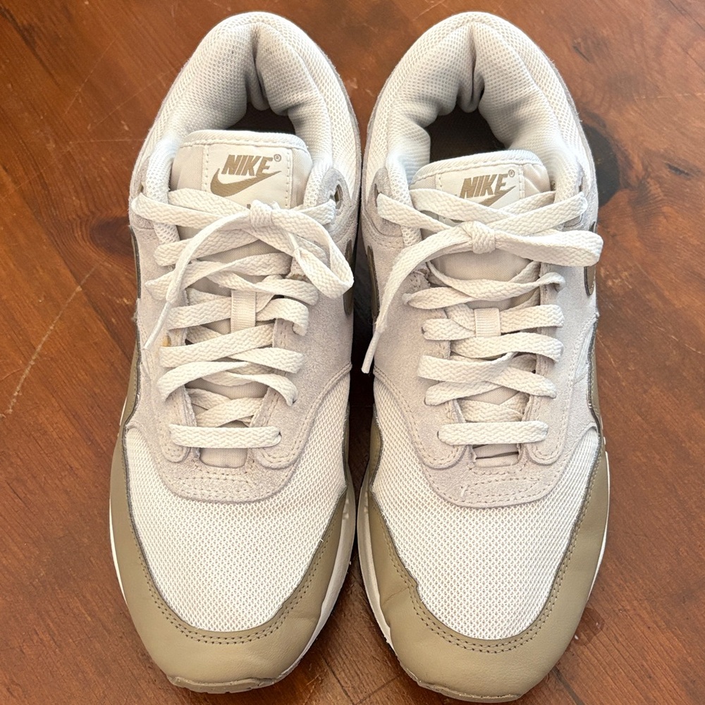 Nike White and Brown Air Max 1